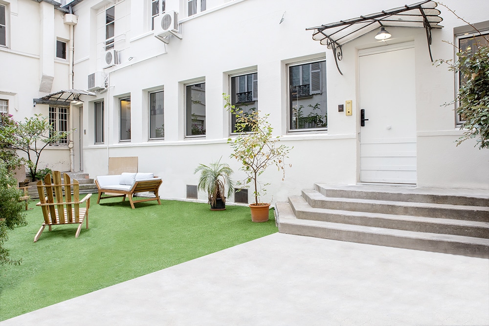 Open Space - Ambiance Industrielle Épurée - Extérieur